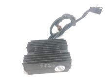 Regulateur de tension