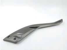 Cache lateral droit