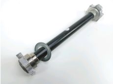 Axe de roue arriere