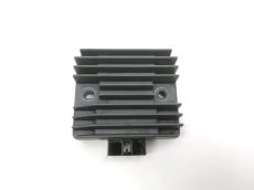 Regulateur de tension