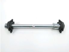 Axe de roue arriere