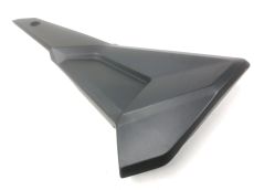 Cache lateral gauche