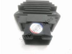 Regulateur de tension