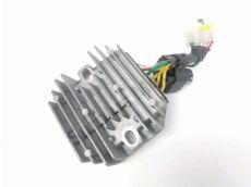 Regulateur de tension