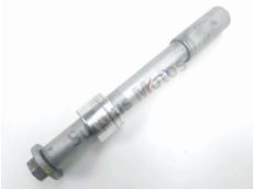 Axe de roue avant