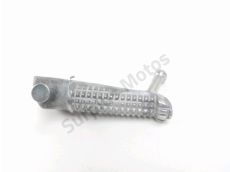 Repose pieds avant droit