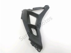 Sous face de carenage droit