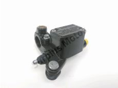 Maitre cylindre frein av complet