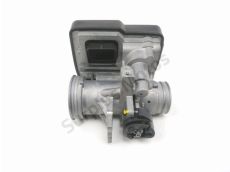 Corps d'injection droit