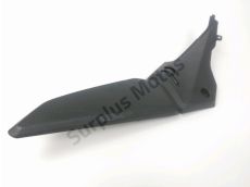 Cache lateral gauche