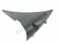 Sous face de carenage droit