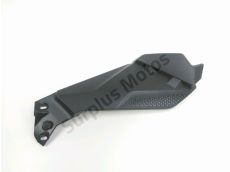 Cache lateral gauche