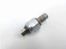 Contacteur de stop ar