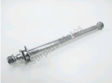 Axe de roue arriere