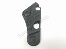 Cache lateral gauche