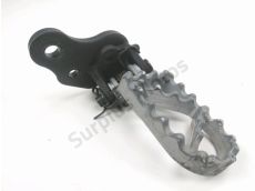 Platine avant droite