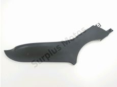 Cache lateral gauche