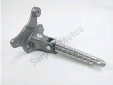 Platine et repose pieds arriere gauche