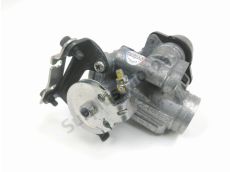 Corps d'injection droit