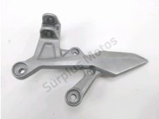 Platine avant droite