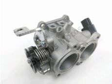 Corps d'injection droit