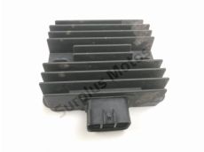 Regulateur de tension