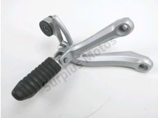 Platine et repose pieds arriere droit