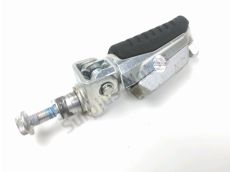 Repose pieds avant droit