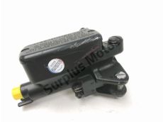 Maitre cylindre embrayage complet