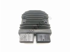 Regulateur de tension