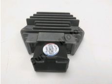 Regulateur de tension