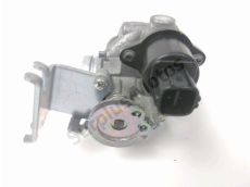 Corps d'injection droit