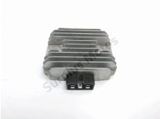 Regulateur de tension