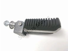 Repose pieds avant gauche