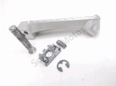 Repose pieds arriere droit