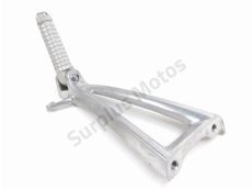 Platine et repose pieds arriere gauche