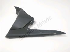 Cache lateral gauche