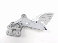 Platine avant droite