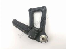 Platine et repose pieds arriere droit