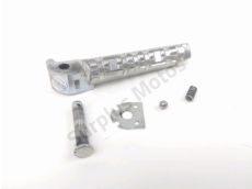 Repose pieds arriere droit