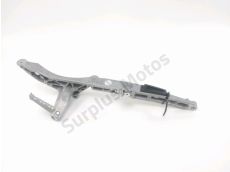 Platine et repose pieds arriere droit