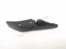 Repose pieds arriere droit