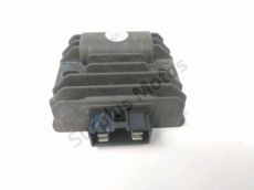 Regulateur de tension