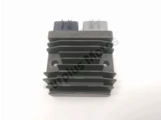 Regulateur de tension