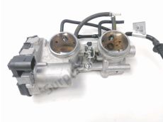 Corps d'injection droit