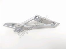 Platine et repose pieds arriere droit