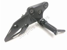 Platine avant droite