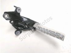 Platine et repose pieds arriere gauche