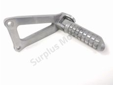 Platine et repose pieds arriere gauche