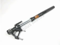 Tube de fourche gauche